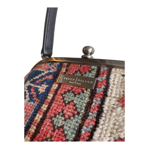 4082-L Vintage Carpet  Bag