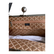 Load image into Gallery viewer, 4077-L Silver Damask