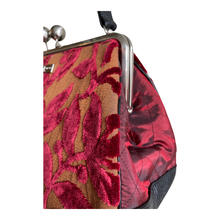 Load image into Gallery viewer, 4051-101-L Vintage Red Leaves